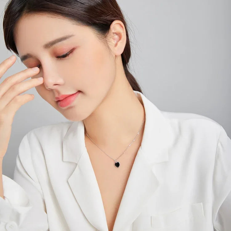 Vòng cổ nữ bạc S925 hình trái tim đen, trái tim đen