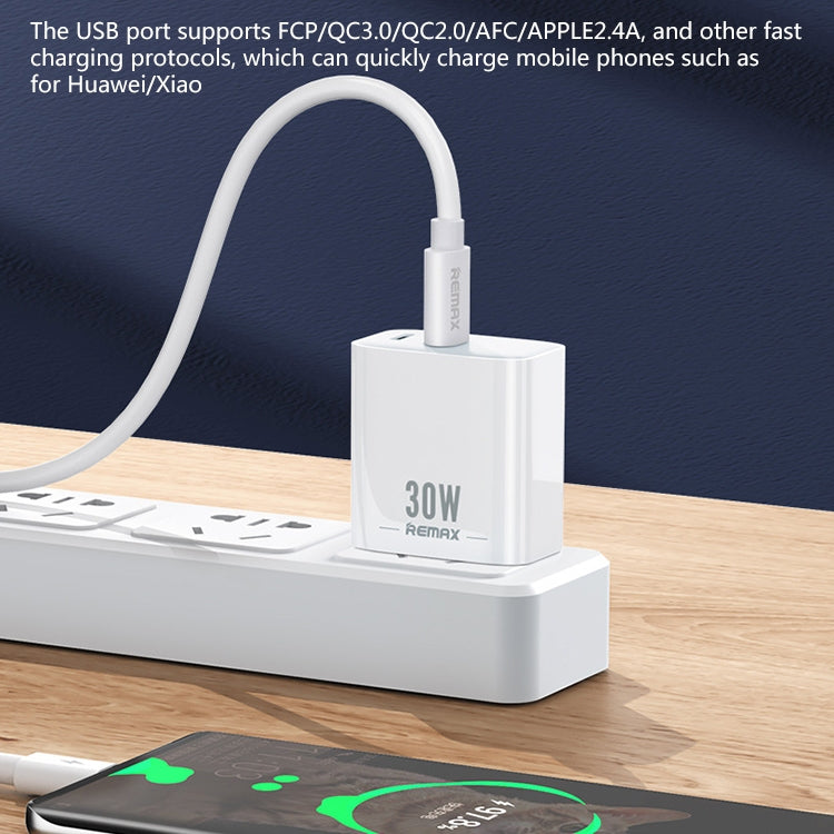 Sạc nhanh REMAX RP-U82 30W USB+USB-C/Type-C giao diện kép, phích cắm Trung Quốc, phích cắm Anh, phích cắm Mỹ