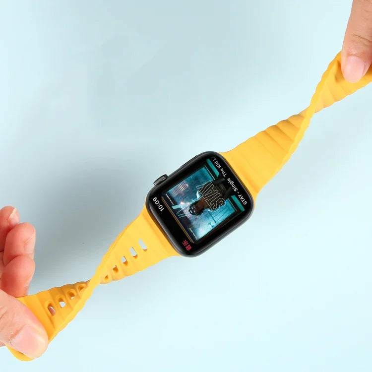 Dây đồng hồ silicone thoáng khí, thân thiện với da cho Apple Watch, Ultra 49mm / Series 8&7 45mm / SE 2&6&SE&5&4 44mm / 3&2&1 42mm, Series 8&7 41mm / SE 2&6&SE&5&4 40mm / 3&2&1 38mm