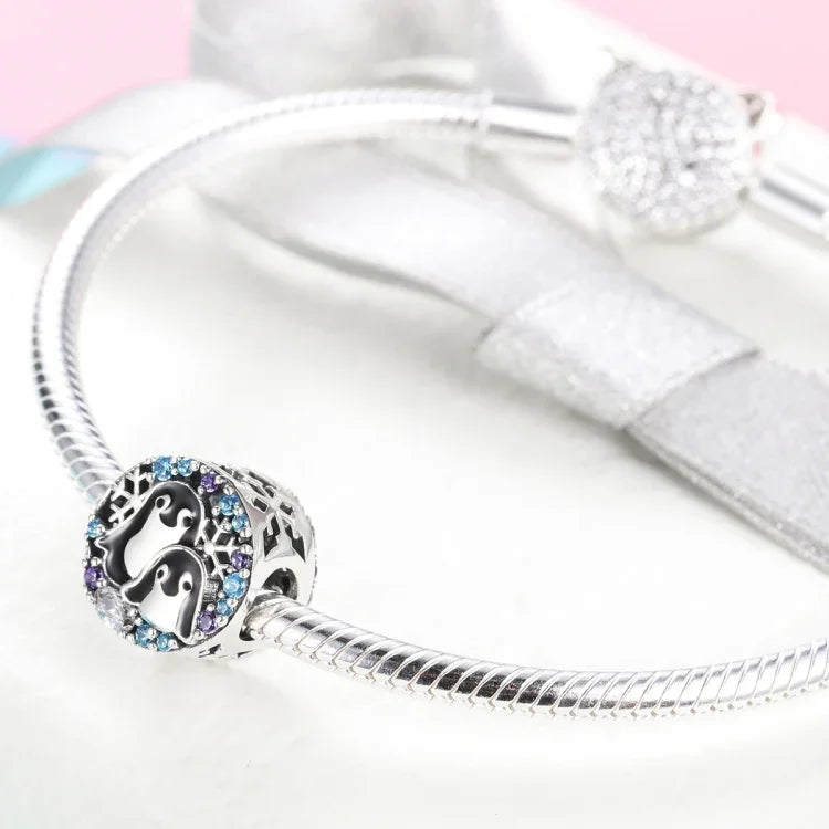 Phụ kiện vòng tay bạc S925 Sterling hình chim cánh cụt nhà với hạt kim cương