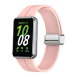 Dây đồng hồ silicone khóa gập nam châm màu bạc, Dành cho Samsung Galaxy Fit 3