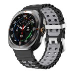 Dây đồng hồ silicone hai màu lỗ đôi khóa bạc Ocean, Dành cho Samsung Galaxy Watch Ultra / Ultra 2025