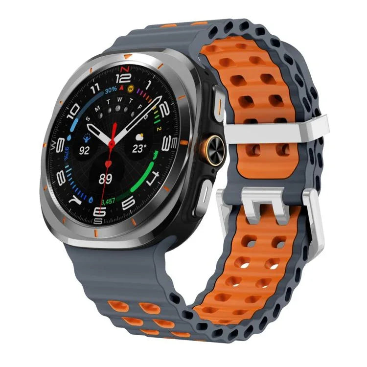 Dây đồng hồ silicone hai màu lỗ đôi khóa bạc Ocean, Dành cho Samsung Galaxy Watch Ultra / Ultra 2025
