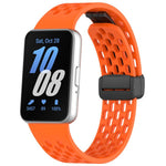 Dây đồng hồ silicone khóa nam châm đen kiểu lỗ xDfind, Dành cho Samsung Galaxy Fit3