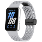 Dây đồng hồ silicone khóa nam châm đen kiểu lỗ xDfind, Dành cho Samsung Galaxy Fit3