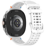 Dây đồng hồ silicone lỗ thoáng khóa bạc hợp kim xDfind, dành cho Samsung Galaxy Watch8 / Watch8 Classic