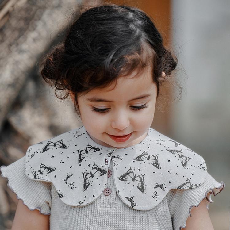 Khăn yếm hình cánh hoa Benzdeer cho trẻ sơ sinh, khăn lau nước bọt, hình trái tim, caro đỏ xanh sóng, nơ sóng, caro màu lớn, sọc hồng vàng, sọc hồng xanh, hoa caro cổ điển, bướm cổ điển, hoa đường kẻ cổ điển, ô cổ điển, dụng cụ