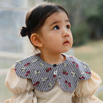Khăn yếm hình cánh hoa Benzdeer cho trẻ sơ sinh, khăn lau nước bọt, hình trái tim, caro đỏ xanh sóng, nơ sóng, caro màu lớn, sọc hồng vàng, sọc hồng xanh, hoa caro cổ điển, bướm cổ điển, hoa đường kẻ cổ điển, ô cổ điển, dụng cụ
