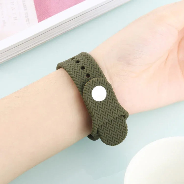 Dây đồng hồ silicone họa tiết dệt có khóa bấm cho Apple Watch Series 6 & SE & 5 & 4 40mm / 3 & 2 & 1 38mm, cho Apple Watch Series 7 41mm / 6 & SE & 5 & 4 40mm / 3 & 2 & 1 38mm, cho Apple Watch Series 8&7 41mm / SE 2&6&SE&5&4 40mm / 3&2&1 38mm