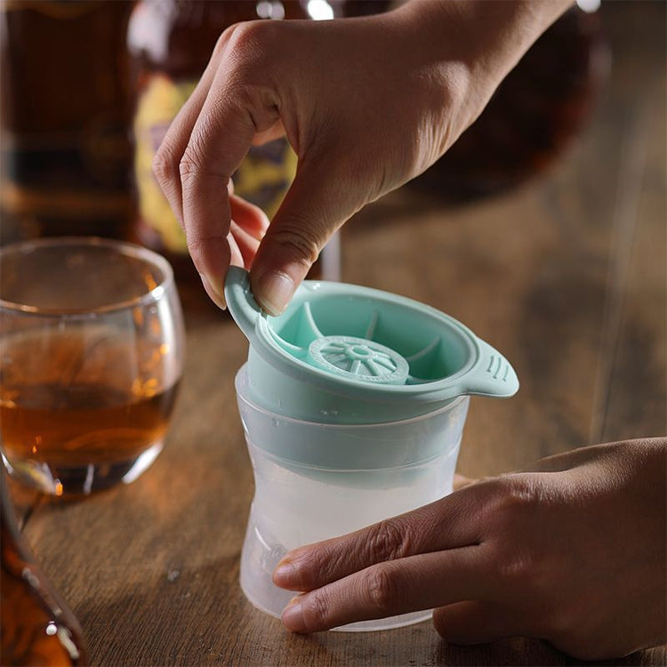 Khay làm đá viên hình cầu cho rượu whisky và rượu vang bằng silicone có nắp đậy