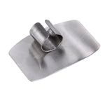 Bảo vệ ngón tay inox sáng tạo cần thiết cho nhà bếp khi cắt rau củ, bảo vệ ngón tay khi cắt