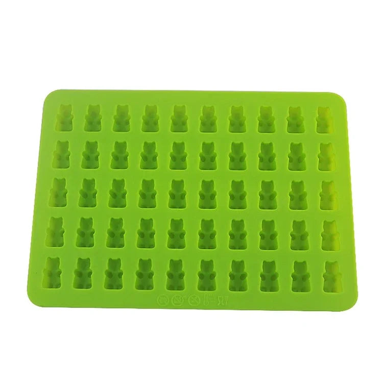 Bộ 2 khuôn silicone hình gấu nhỏ 50 lỗ làm socola, khuôn bánh quy, khuôn kẹo, giao màu ngẫu nhiên, kích thước: 19*13.7*1cm, 50 ô
