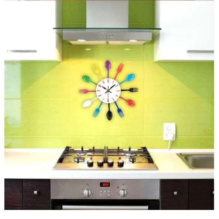Đồng hồ tường nhà bếp kim loại dao nĩa sáng tạo kiểu quartz treo tường hiện đại trang trí, Bạc, Bạc