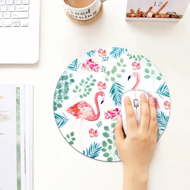Miếng lót chuột hình tròn họa tiết chim hồng hạc in, Đường kính: 22cm, Chim hồng hạc in