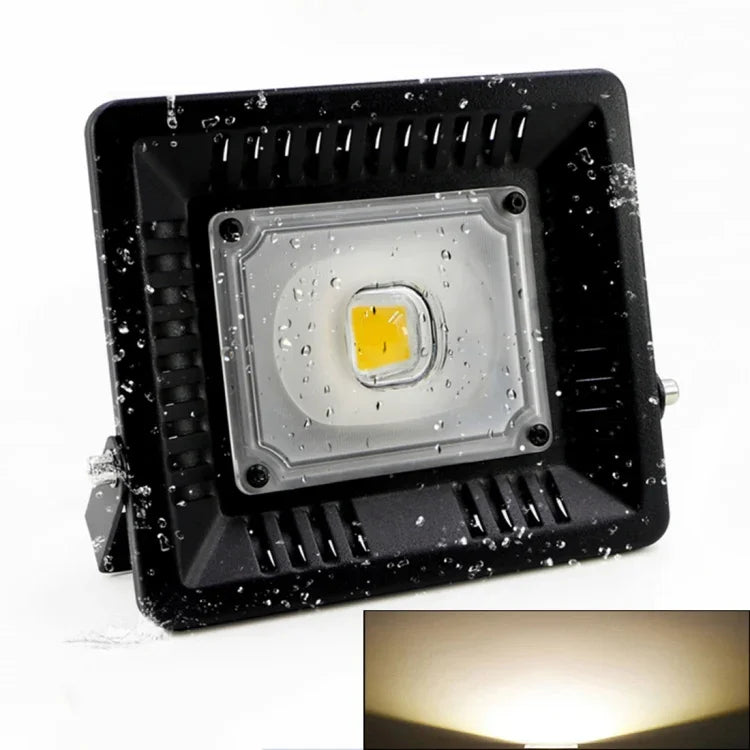 Quang thông: > 2400LM, hệ số công suất > 0.9, chỉ số hoàn màu RA > 80, điện áp AC 90-140V