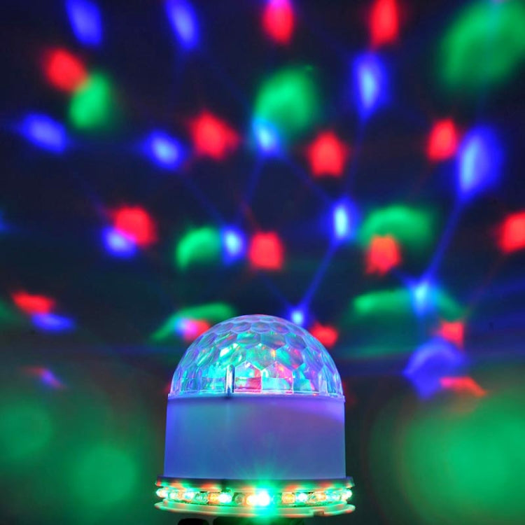 Đèn LED RGB có chức năng điều khiển bằng âm thanh