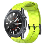 Dây đồng hồ silicone màu trơn họa tiết bóng đá 22mm, Dành cho Samsung Galaxy Watch3 45mm, Dành cho Samsung Galaxy Watch 46mm, Dành cho Samsung Gear S3 Classic, Dành cho Samsung Gear S3 Frontier