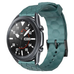 Dây đồng hồ silicone màu trơn họa tiết bóng đá 22mm, Dành cho Samsung Galaxy Watch3 45mm, Dành cho Samsung Galaxy Watch 46mm, Dành cho Samsung Gear S3 Classic, Dành cho Samsung Gear S3 Frontier
