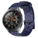 Dây đồng hồ silicone màu trơn họa tiết bóng đá 22mm, Dành cho Samsung Galaxy Watch3 45mm, Dành cho Samsung Galaxy Watch 46mm, Dành cho Samsung Gear S3 Classic, Dành cho Samsung Gear S3 Frontier
