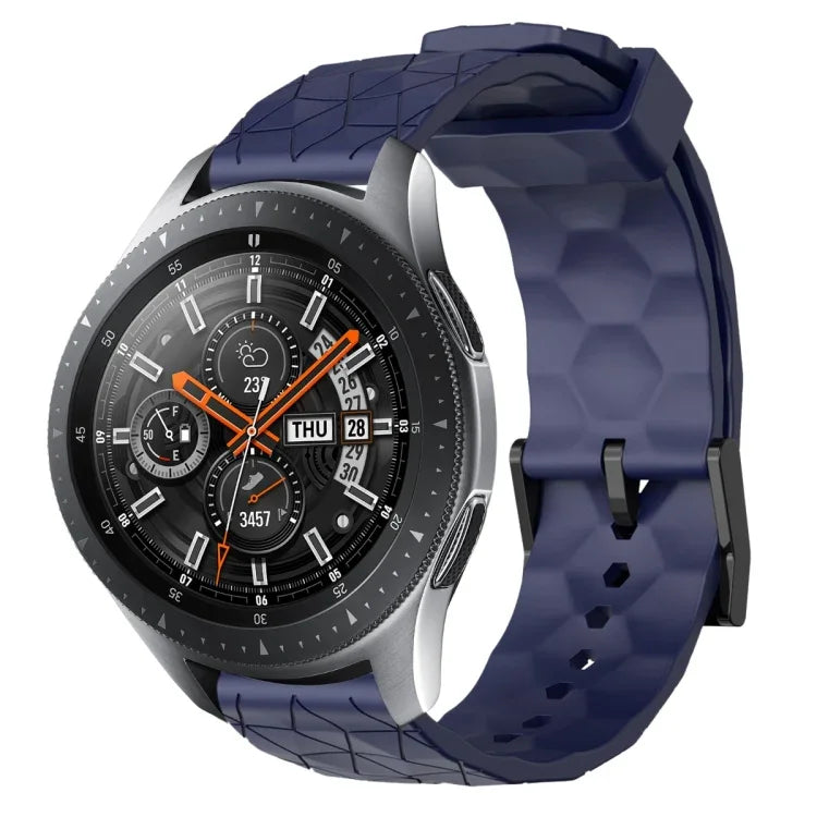 Dây đồng hồ silicone màu trơn họa tiết bóng đá 22mm, Dành cho Samsung Galaxy Watch3 45mm, Dành cho Samsung Galaxy Watch 46mm, Dành cho Samsung Gear S3 Classic, Dành cho Samsung Gear S3 Frontier