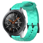 Dây đồng hồ silicone màu trơn họa tiết bóng đá 22mm, Dành cho Samsung Galaxy Watch3 45mm, Dành cho Samsung Galaxy Watch 46mm, Dành cho Samsung Gear S3 Classic, Dành cho Samsung Gear S3 Frontier