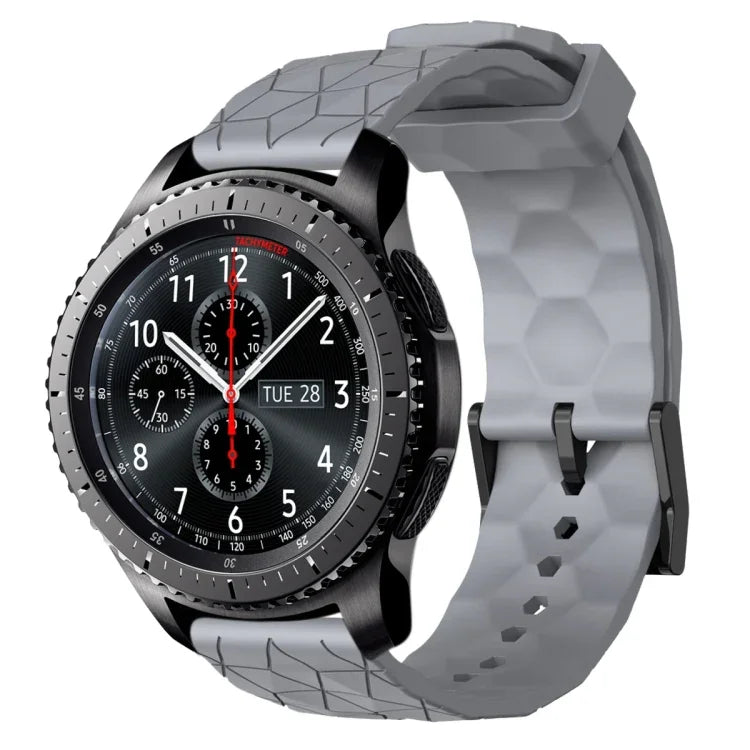 Dây đồng hồ silicone màu trơn họa tiết bóng đá 22mm, Dành cho Samsung Galaxy Watch3 45mm, Dành cho Samsung Galaxy Watch 46mm, Dành cho Samsung Gear S3 Classic, Dành cho Samsung Gear S3 Frontier
