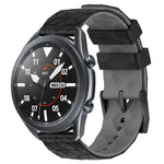 Dây đồng hồ silicone hai màu họa tiết bóng đá 22mm, Dành cho Samsung Galaxy Watch3 45mm, Dành cho Samsung Galaxy Watch 46mm, Dành cho Samsung Gear S3 Classic, Dành cho Samsung Gear S3 Frontier