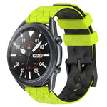 Dây đồng hồ silicone hai màu họa tiết bóng đá 22mm, Dành cho Samsung Galaxy Watch3 45mm, Dành cho Samsung Galaxy Watch 46mm, Dành cho Samsung Gear S3 Classic, Dành cho Samsung Gear S3 Frontier