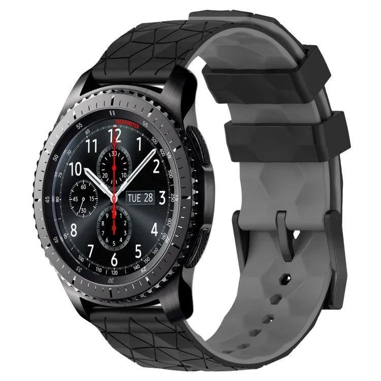 Dây đồng hồ silicone hai màu họa tiết bóng đá 22mm, Dành cho Samsung Galaxy Watch3 45mm, Dành cho Samsung Galaxy Watch 46mm, Dành cho Samsung Gear S3 Classic, Dành cho Samsung Gear S3 Frontier