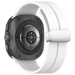 Dây đồng hồ silicone khóa gập nam châm rãnh bạc cho Samsung Galaxy Watch Ultra 47mm / Ultra 2025