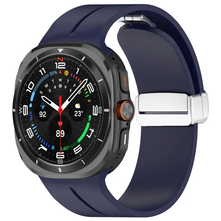 Dây đồng hồ silicone khóa gập nam châm rãnh bạc cho Samsung Galaxy Watch Ultra 47mm / Ultra 2025