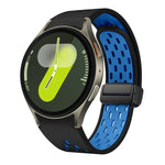 Dây đồng hồ silicone khóa gập nam châm hai màu đen, cho Samsung Galaxy Watch 7 40 / 44mm, cho Samsung Galaxy Watch 5 40 / 44mm, cho Samsung Galaxy Watch 4 40 / 44mm, cho Samsung Galaxy Watch 4 Classic 42 / 46mm