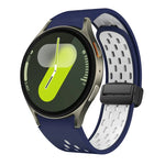 Dây đồng hồ silicone khóa gập nam châm hai màu đen, cho Samsung Galaxy Watch 7 40 / 44mm, cho Samsung Galaxy Watch 5 40 / 44mm, cho Samsung Galaxy Watch 4 40 / 44mm, cho Samsung Galaxy Watch 4 Classic 42 / 46mm