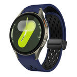 Dây đồng hồ silicone khóa gập nam châm hai màu đen, cho Samsung Galaxy Watch 7 40 / 44mm, cho Samsung Galaxy Watch 5 40 / 44mm, cho Samsung Galaxy Watch 4 40 / 44mm, cho Samsung Galaxy Watch 4 Classic 42 / 46mm
