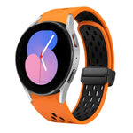 Dây đồng hồ silicone khóa gập nam châm hai màu đen, cho Samsung Galaxy Watch 7 40 / 44mm, cho Samsung Galaxy Watch 5 40 / 44mm, cho Samsung Galaxy Watch 4 40 / 44mm, cho Samsung Galaxy Watch 4 Classic 42 / 46mm