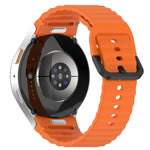 Dây đồng hồ silicone họa tiết sóng khâu khóa đen, Dành cho Samsung Galaxy Watch 5 40 / 44mm, Dành cho Samsung Galaxy Watch 5 Pro, Dành cho Samsung Galaxy Watch 4 40 / 44mm, Dành cho Samsung Galaxy Watch 4 Classic 42 / 46mm