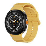 Dây đồng hồ silicone khóa cài màu may chỉ vân sóng, Dành cho Samsung Galaxy Watch8 / Watch8 Classic