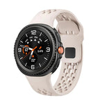 Dây đồng hồ silicone khóa cài ngược màu đen kiểu lỗ, Dành cho Samsung Galaxy Watch8 / Watch8 Classic