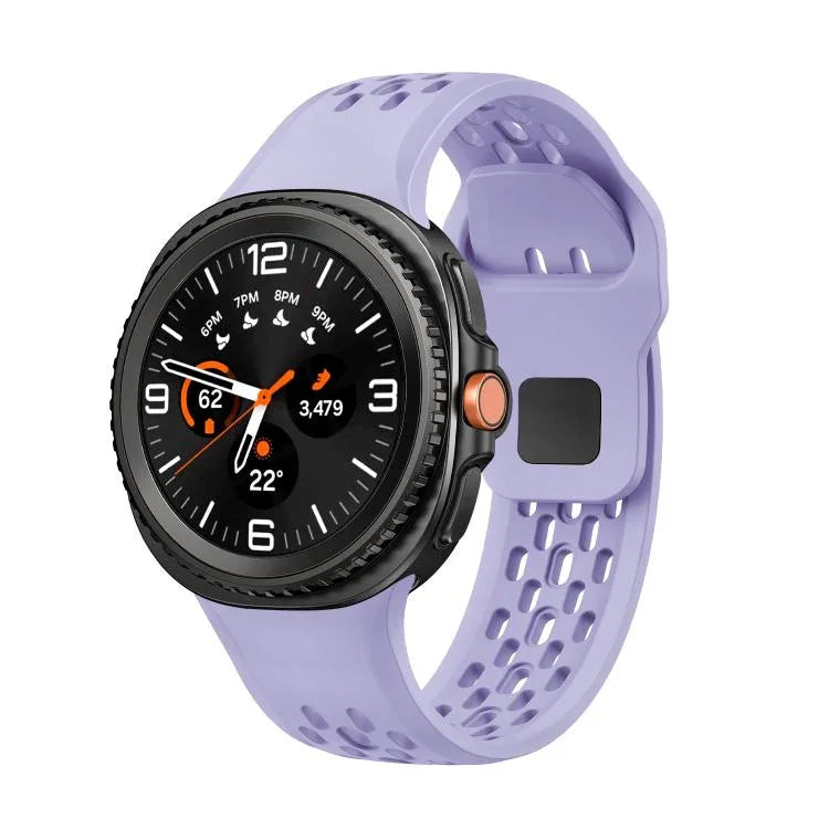 Dây đồng hồ silicone khóa cài ngược màu đen kiểu lỗ, Dành cho Samsung Galaxy Watch8 / Watch8 Classic