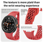 Dây đồng hồ silicone khóa cài ngược màu đen kiểu lỗ, Dành cho Samsung Galaxy Watch8 / Watch8 Classic