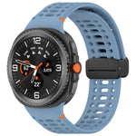 Dây đồng hồ silicone thở được, may chỉ, khóa nam châm màu đen, Dành cho Samsung Galaxy Watch8 / Watch8 Classic