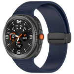 Dây đồng hồ silicone khóa nam châm họa tiết kẻ nhỏ, Dành cho Samsung Galaxy Watch8 / Watch8 Classic