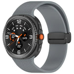 Dây đồng hồ silicone khóa nam châm họa tiết kẻ nhỏ, Dành cho Samsung Galaxy Watch8 / Watch8 Classic