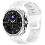 Dây đồng hồ silicone khóa thép ngược họa tiết bóng đá, Dành cho Samsung Galaxy Watch8 / Watch8 Classic