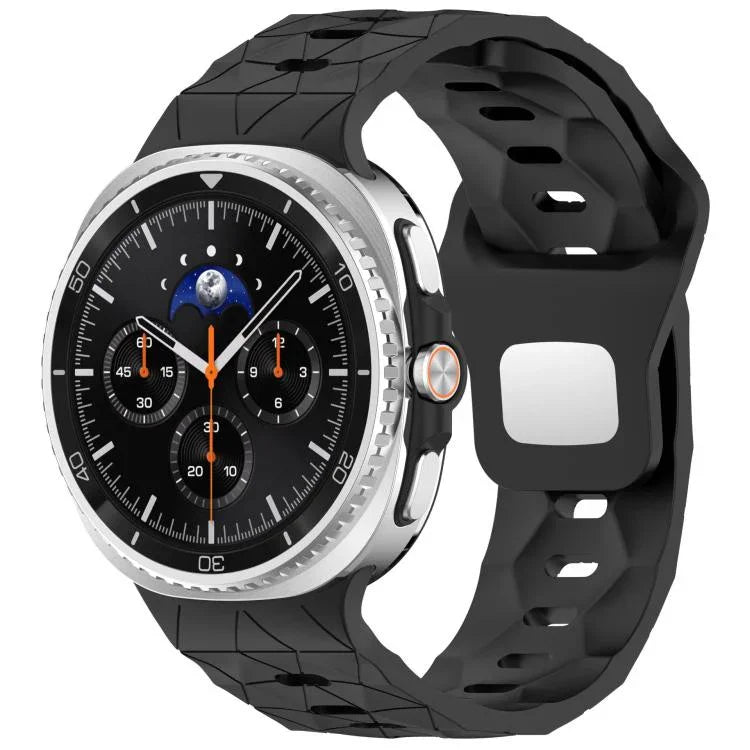 Dây đồng hồ silicone khóa thép ngược họa tiết bóng đá, Dành cho Samsung Galaxy Watch8 / Watch8 Classic
