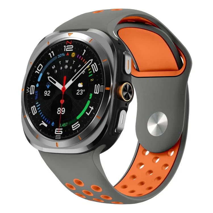 Dây đồng hồ silicone khóa ngược lỗ tròn hai màu, Dành cho Samsung Galaxy Watch Ultra 47mm / Ultra 2025