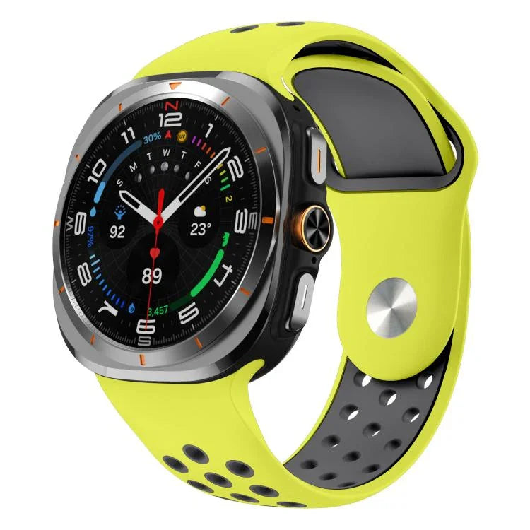 Dây đồng hồ silicone khóa ngược lỗ tròn hai màu, Dành cho Samsung Galaxy Watch Ultra 47mm / Ultra 2025