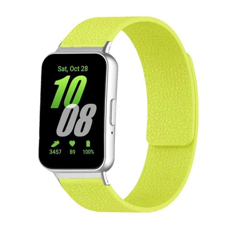 Dây đồng hồ silicone mềm từ tính họa tiết vỏ quả vải, Dành cho Samsung Galaxy Fit3