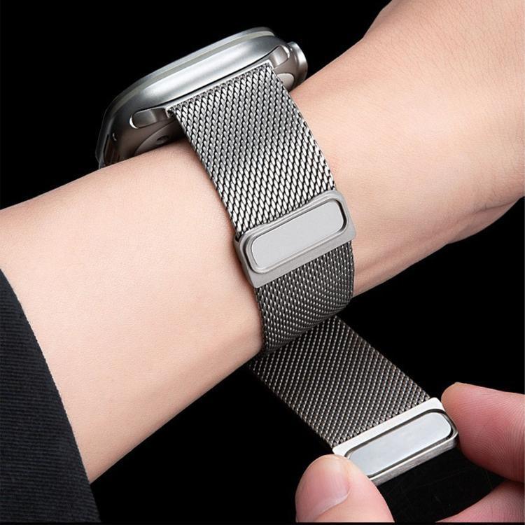 Dây đồng hồ kim loại titan toàn phần khóa nam châm Milanese, dành cho Apple Watch 46mm / 49mm / 45mm / 44mm