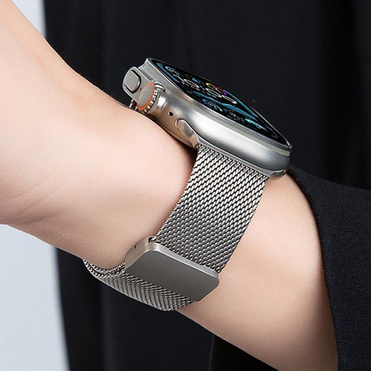 Dây đồng hồ kim loại titan toàn phần khóa nam châm Milanese, dành cho Apple Watch 46mm / 49mm / 45mm / 44mm
